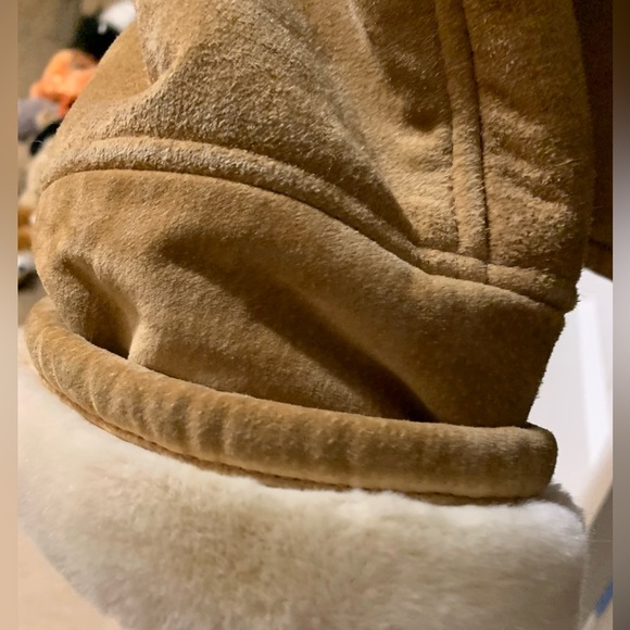 Gallery, 100% Leather Coat, Medium, Suede & Faux Fur Lining, Excellent Condition - Picture 9 of 16